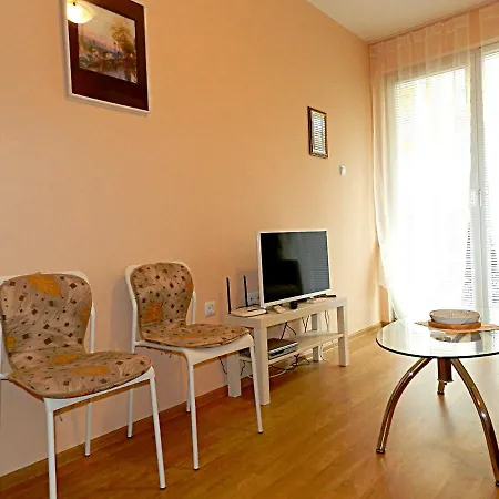Apartment апартамент в Messembria Resort. *