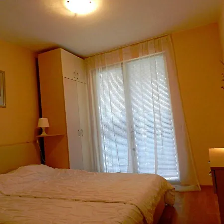 Apartment апартамент в Messembria Resort. *